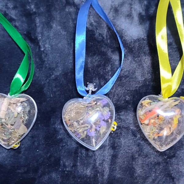 4 quarters elemental  witches balls air earth fire and water north east south 