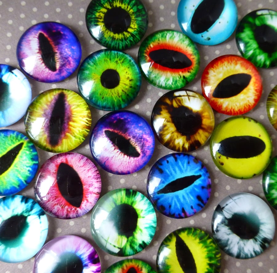 pack of 20 - 15 mm Glass Eye Cabochon Mix