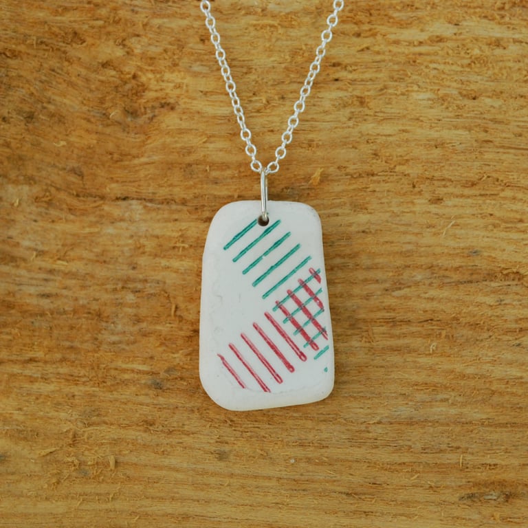 Beach pottery pendant retro design