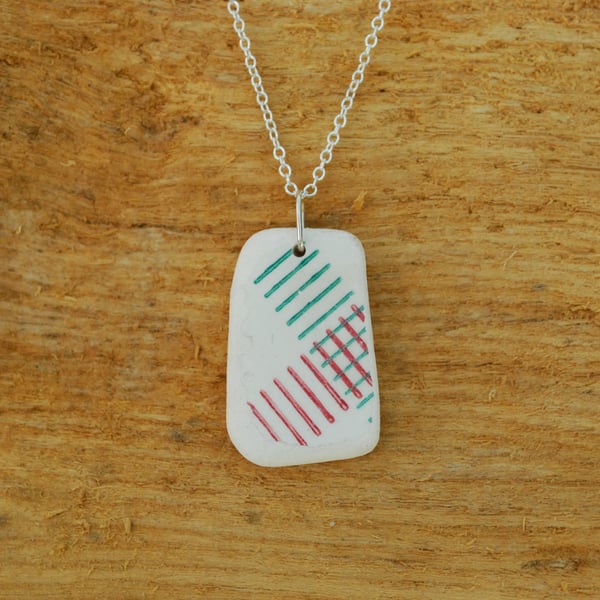 Beach pottery pendant retro design