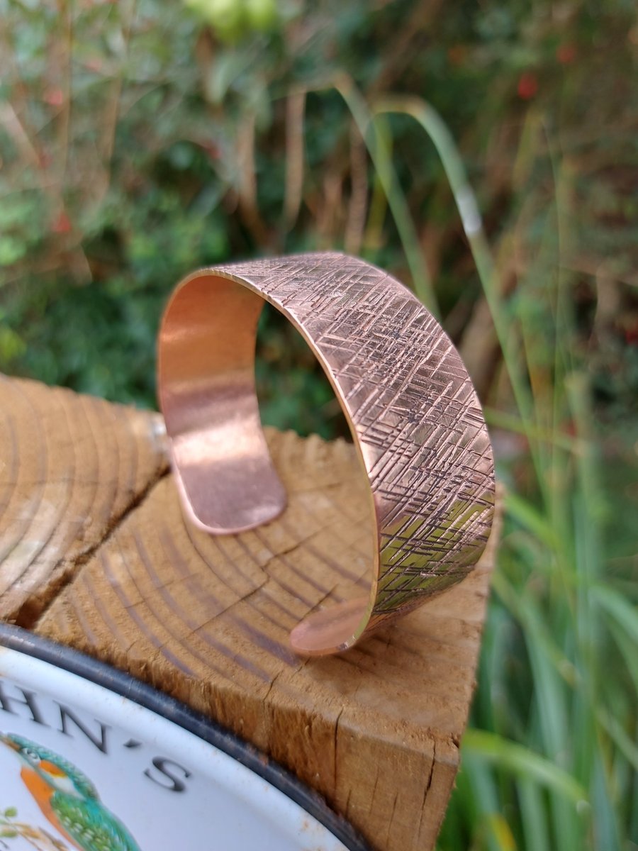 Pure copper crosshatch Patterned bangle 