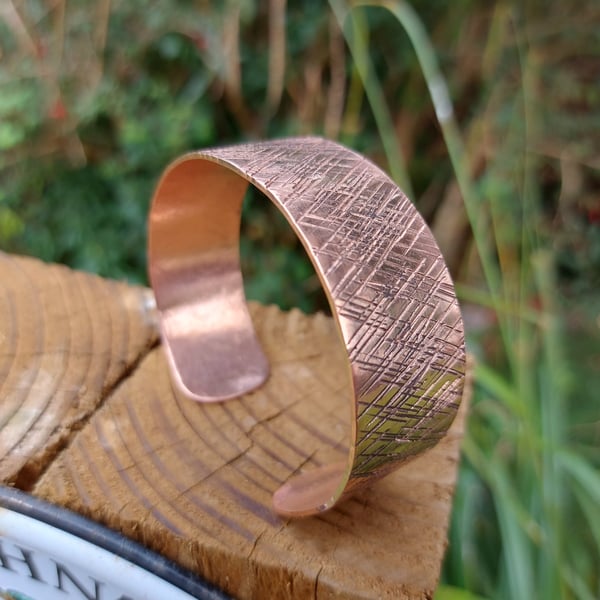 Pure copper crosshatch Patterned bangle 