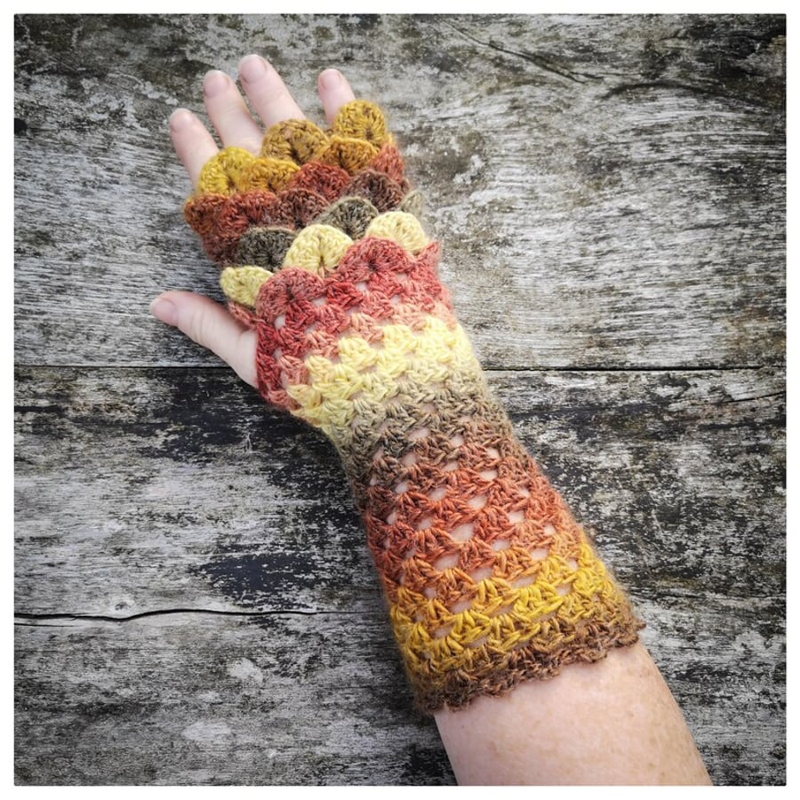 Dragon Scale Gloves 