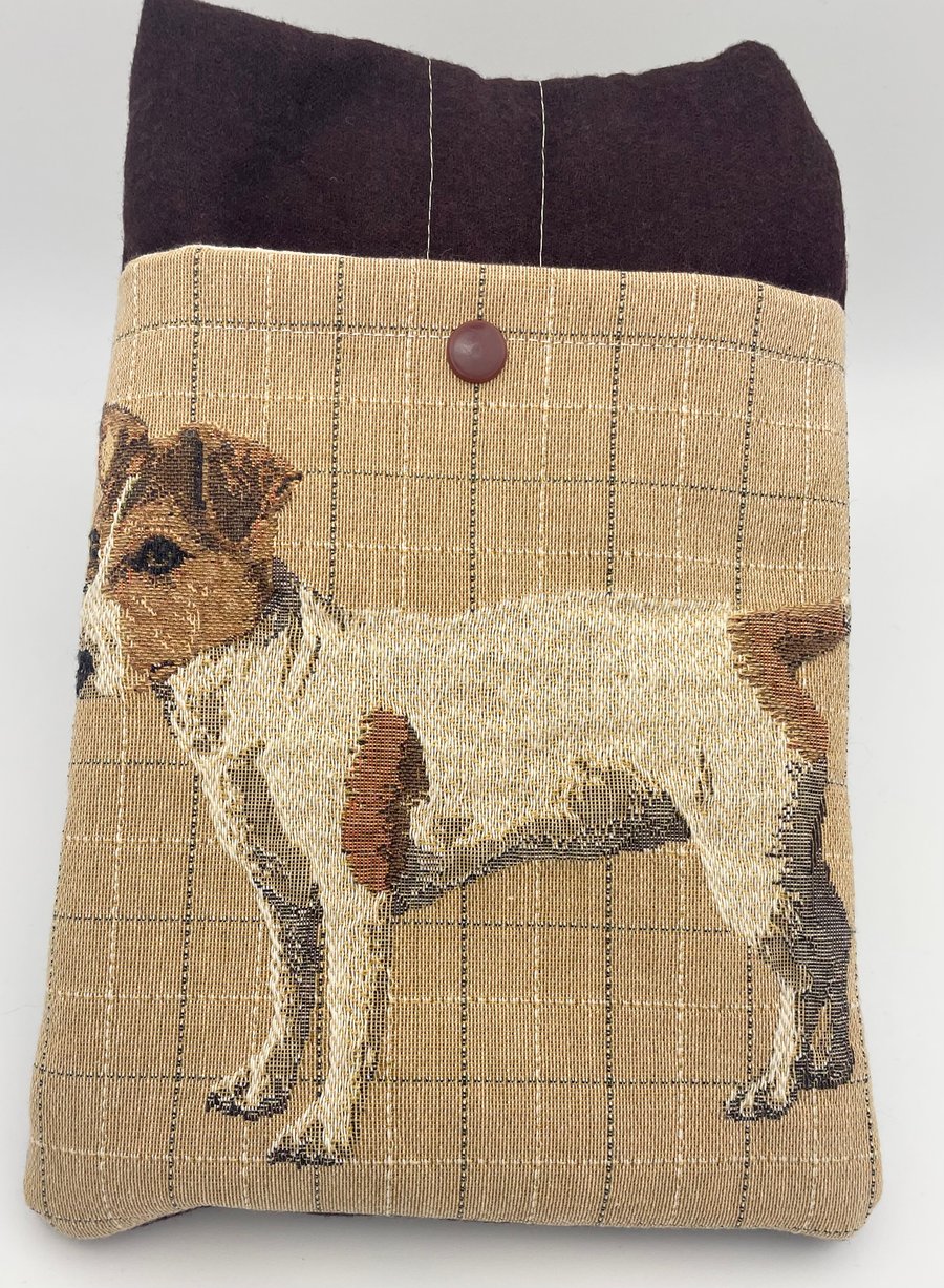 BOOK SLEEVE - MEDIUM 9-9.5 X 6 inches (approx) - BROWN DOG