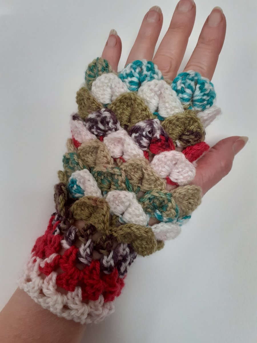 FINGERLESS GLOVES,  crocodile stitch glove