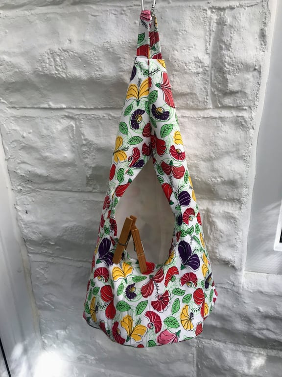 Lined White Floral Peg Bag with carabiner clasp