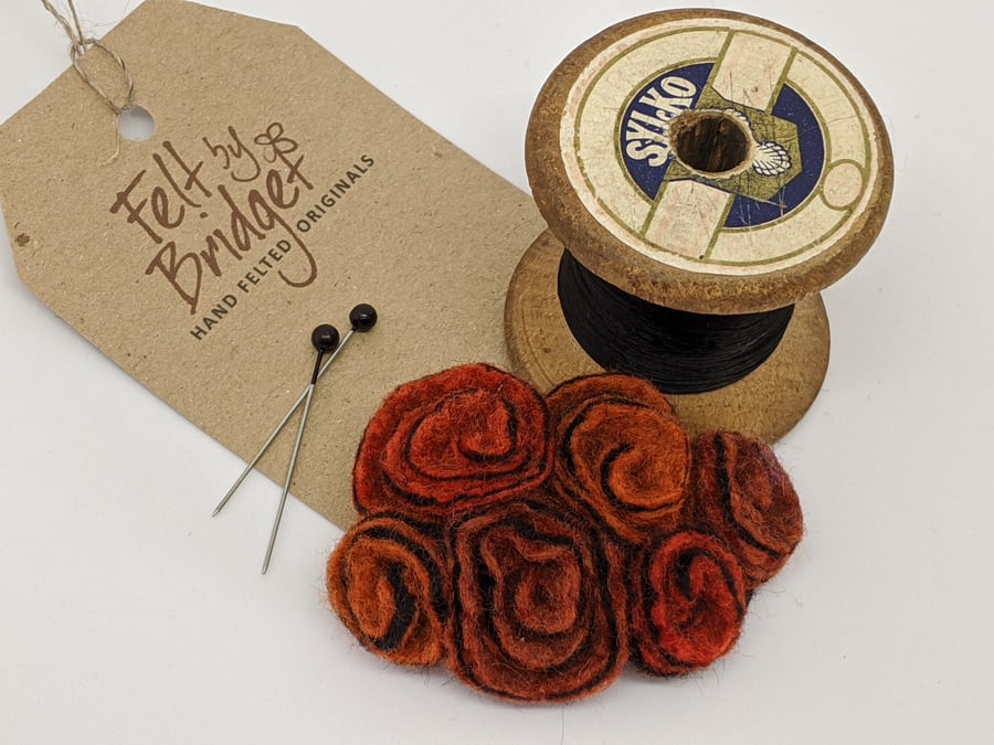 Small vintage inspired felted flowers brooch in shades of orange