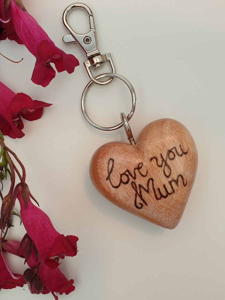 Mum keyring, pyrography Love you Mum heart, Mothers Day gift