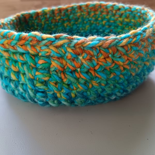 Crochet Basket (Gold and Green) - so practical!