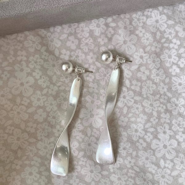 Statement Dangle Stud Earrings in Silver with Pearl