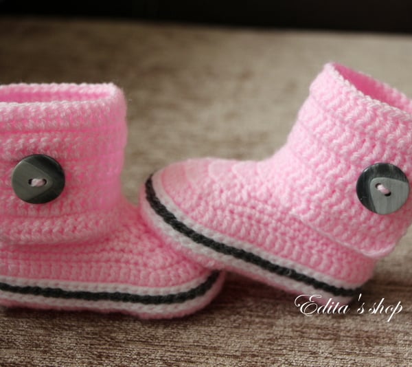 Crochet baby booties, baby shoes, boots, pink, grey, white, buttons, 3-6 months