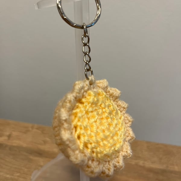 Lemon Tart knitted key ring.