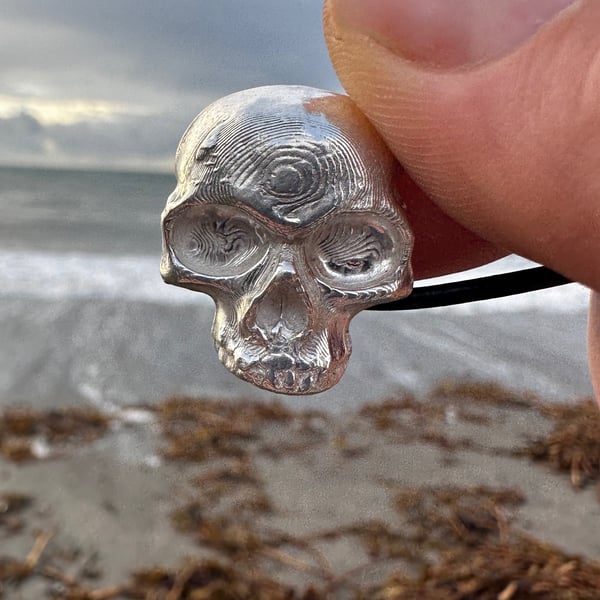 Handmade Realistic Skull Pendant in 999 Silver - High Gloss