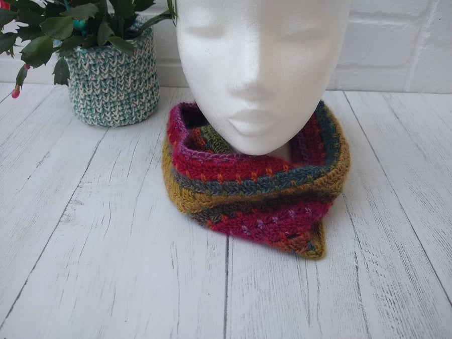 Rainbow cowl, bright scarf