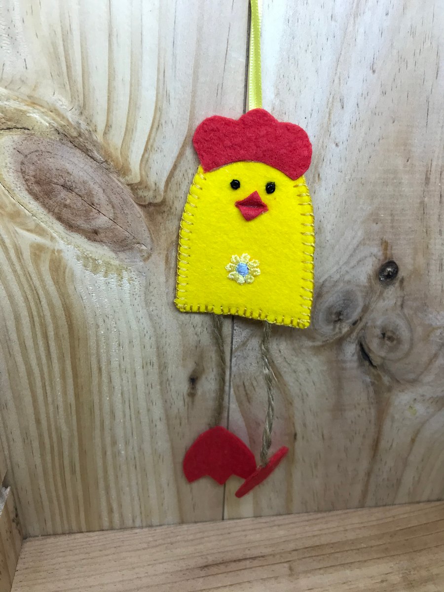 Felt Chicken Decoration. (491)