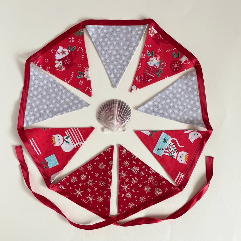 Kitty and mouse Christmas party bunting - small 