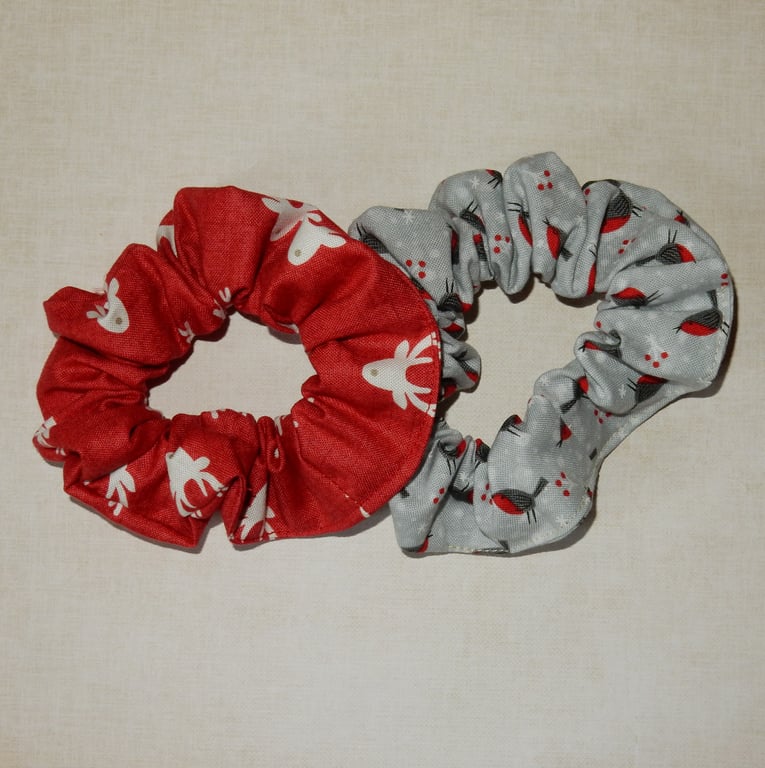 Christmas scrunchies robins and reindeer