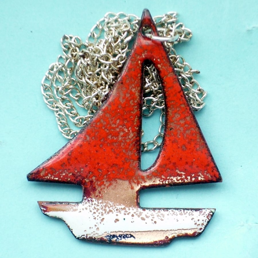 pendant - large boat - red and white