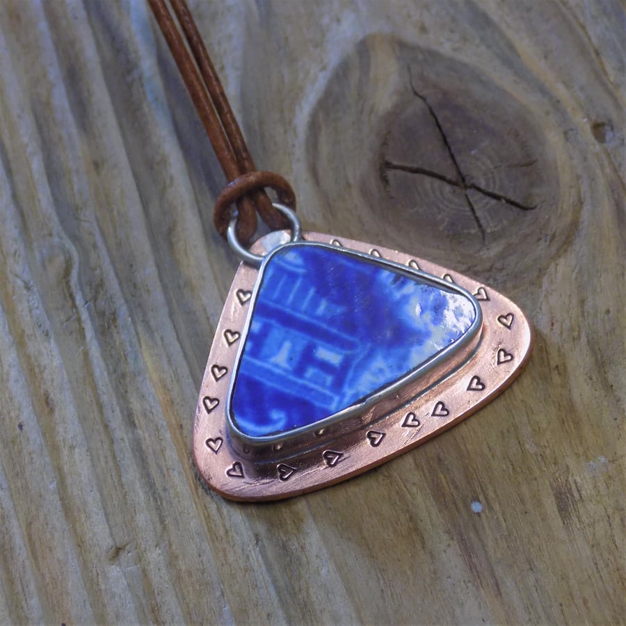 Copper and silver bezel set Thames pottery pendant 