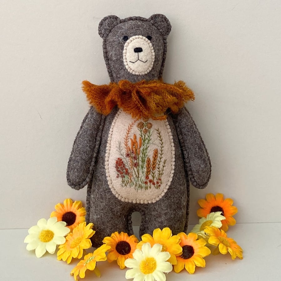 Woodland teddy bear, collectable bear wall hanging, embroidered bear 