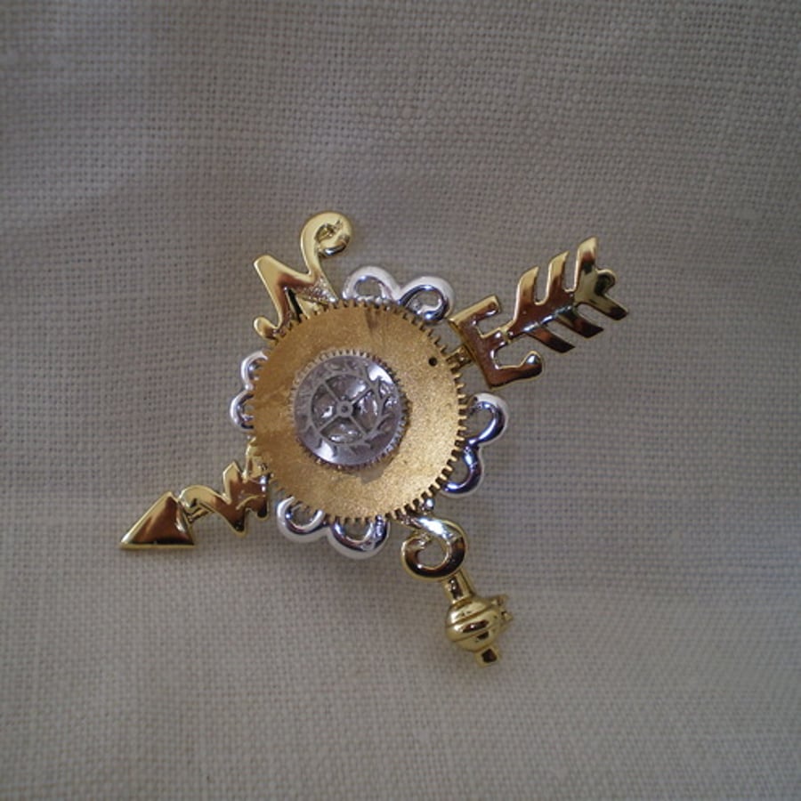 Steampunk Journey Brooch