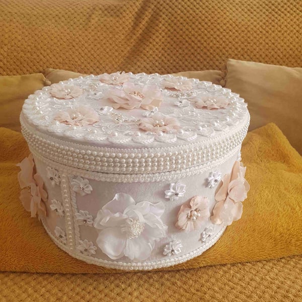 White velvet handmade box