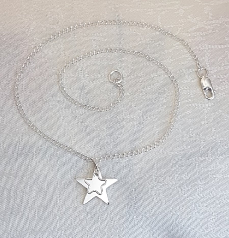 Gorgeous Sterling Silver Stars Necklace - 16 Inch