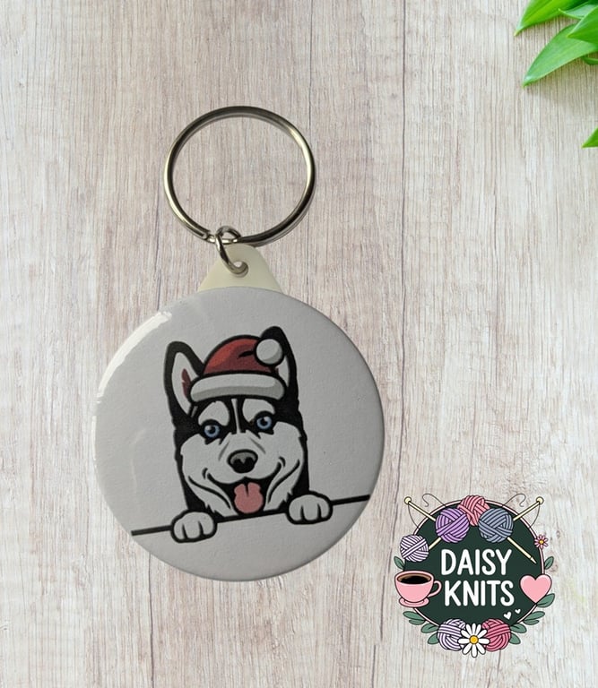 Adorable Husky Keyring with Santa Hat - Christmas Gift for Husky Dog Owners