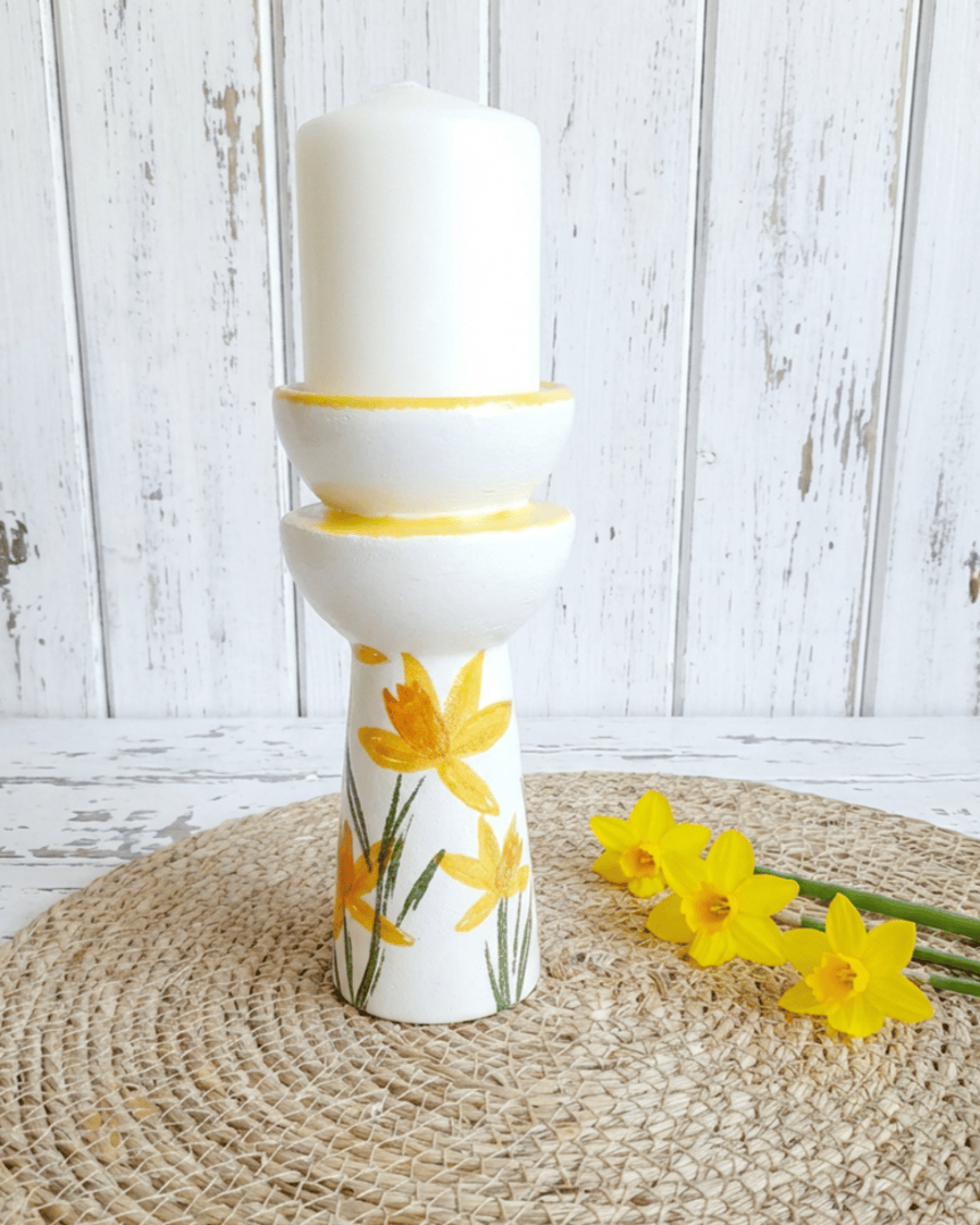 Ceramic Daffodil Pillar Candle 