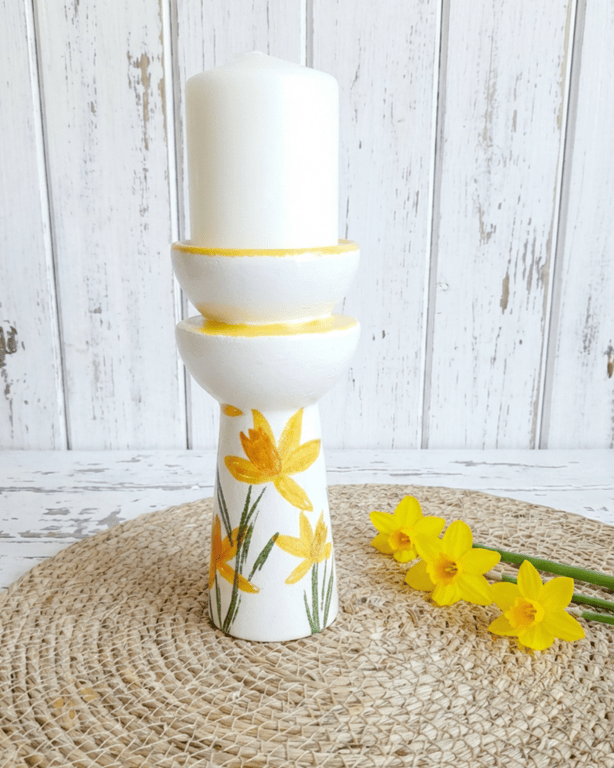 Ceramic Daffodil Pillar Candle 