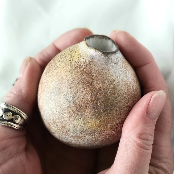 Globe Bud Vase, Wabi Sabi Pottery Vessel, Minimalist Earthy Home Decor