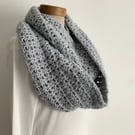 INFINITY SCARF , cowl 'Stroll' .Alpaca blend. Super-soft . Silver grey. 