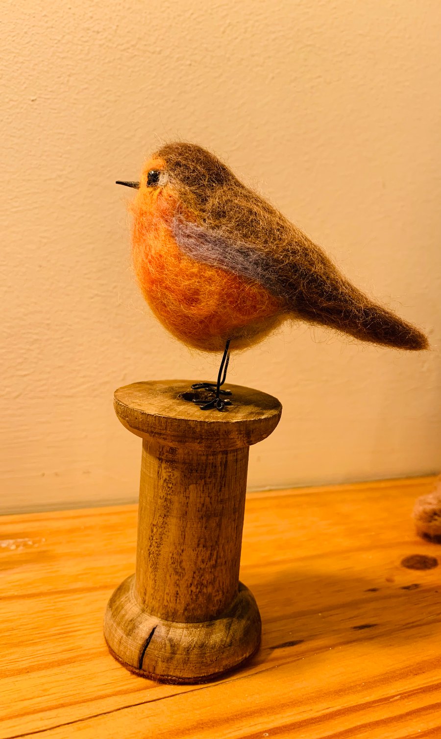 Robin on a bobbin