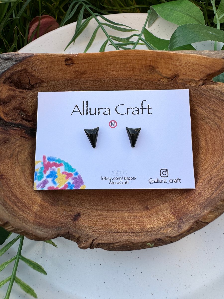 Black Arrow Studs - Micro