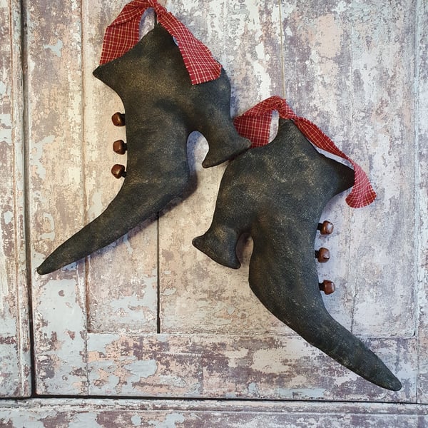Primitive Witches Boots
