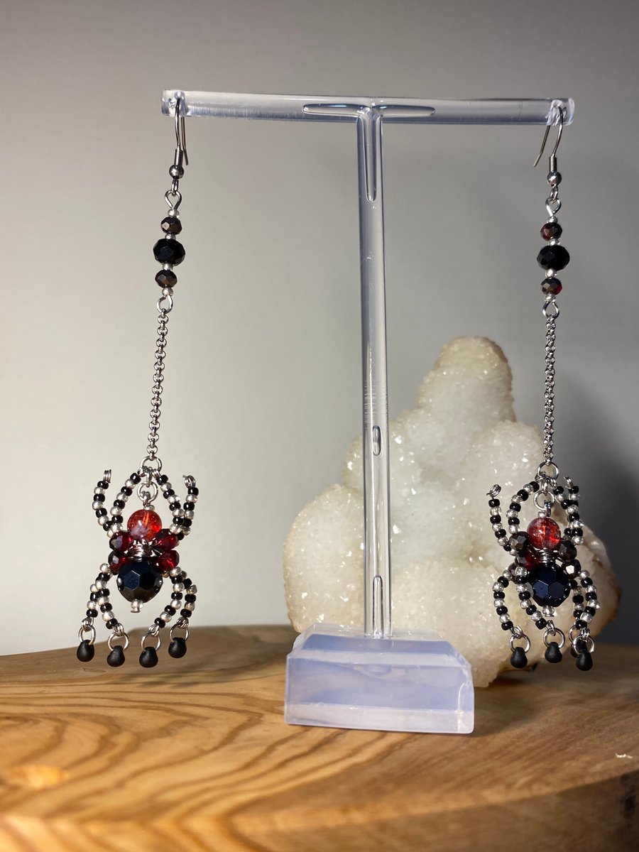 Saira - Gothic Spider Earrings 