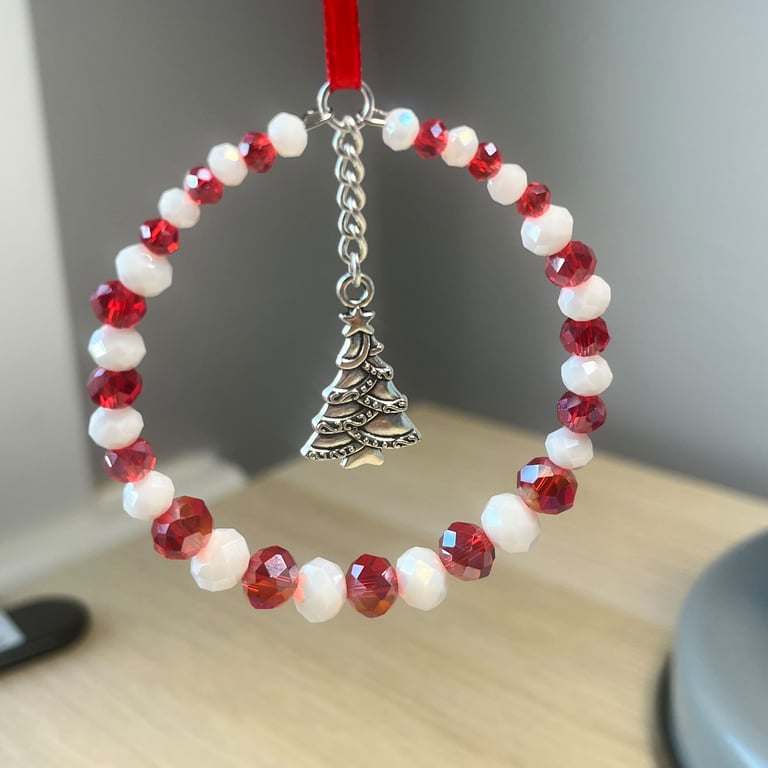 Handmade Beaded Christmas Wreath Decoration – Optional Personalisation
