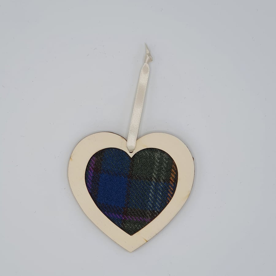 Craobh Tartan Handwoven Heart Decoration 