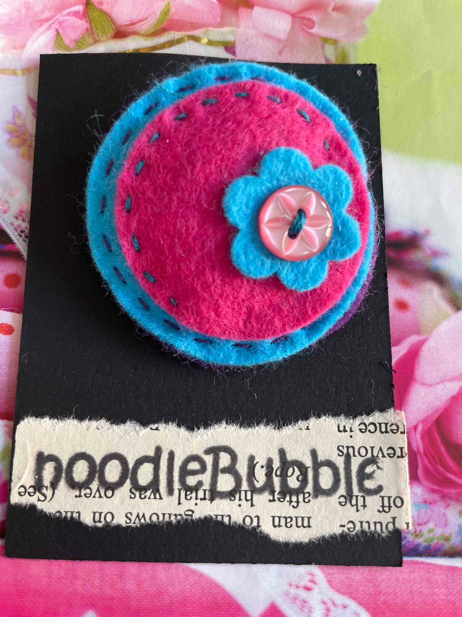 Turquoise & Pink Circle with little Button Flower