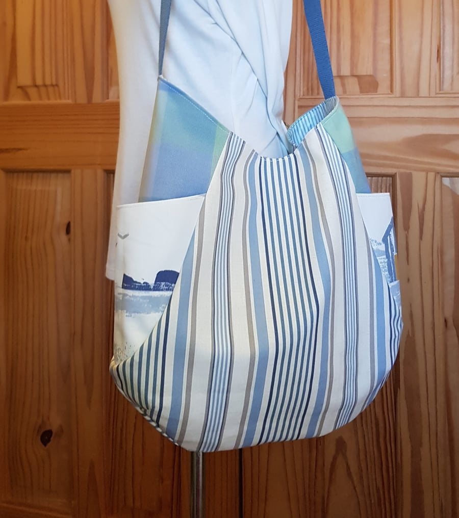 Stripes and sails beach bag