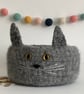 FELTED 'FUSSPOT' BOWL, desk tidy . Cat. Charcoal Grey. Home decor. - Image 3