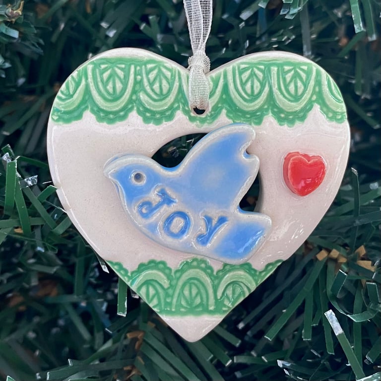 Small JOY heart decoration green