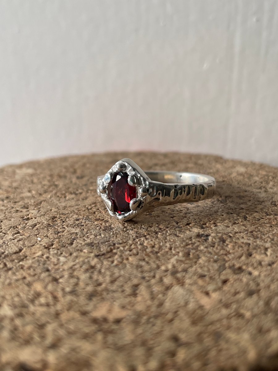 Garnet & silver textured ring cast from wax model, handmade & unique Size Q&half