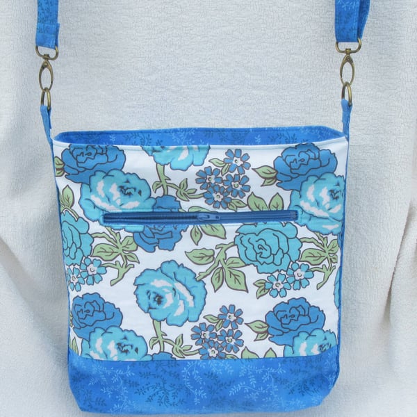 Blue Roses Adjustable Bag and Facemask