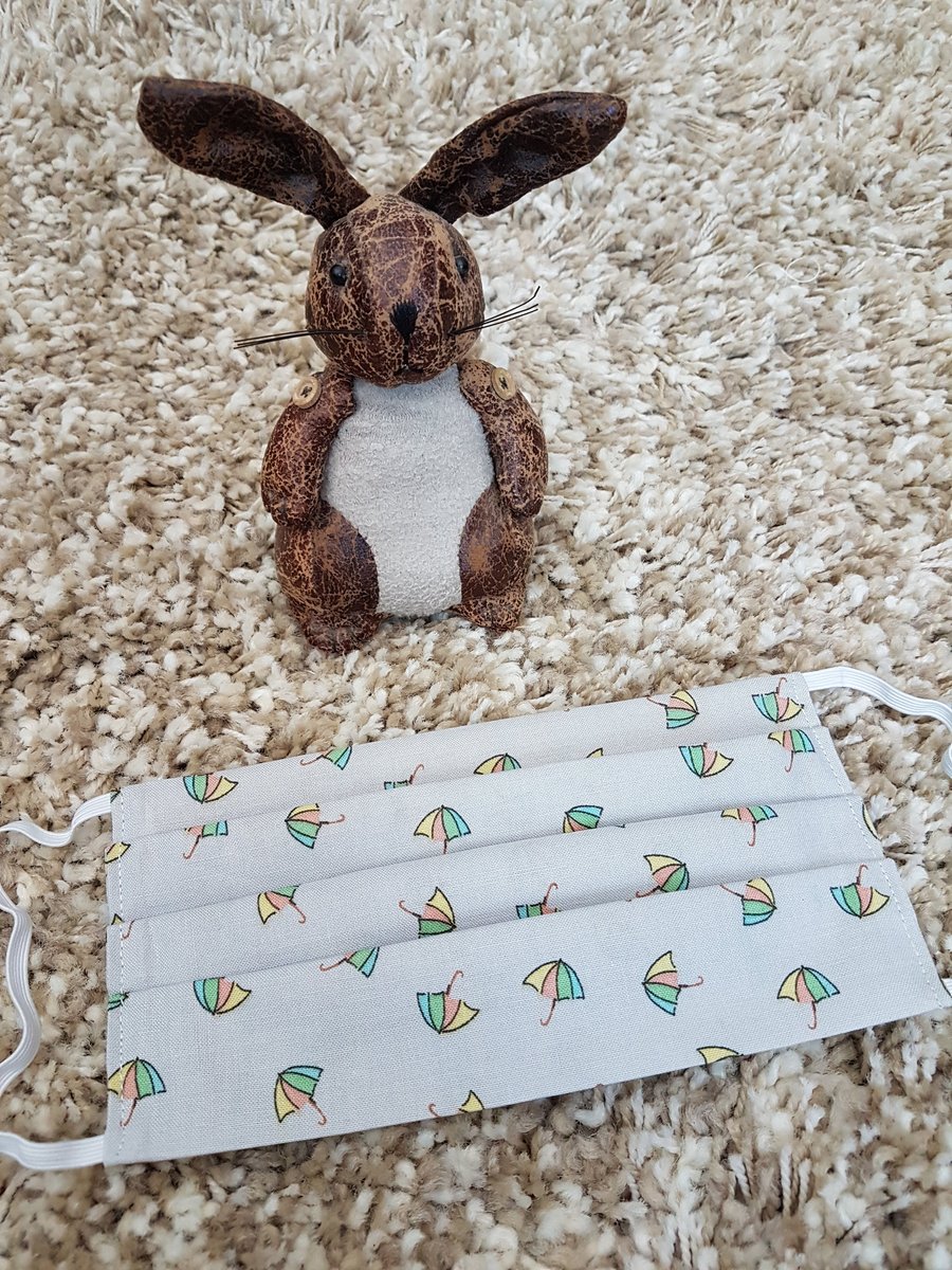 Adult face covering – Umberella print material