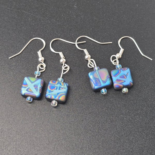 Peacock czech glass cubed earrings - blue