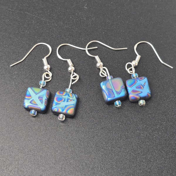 Peacock czech glass cubed earrings - blue