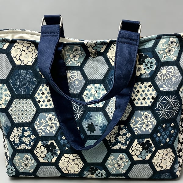 Spacious tote bag in Japanese style navy fabric