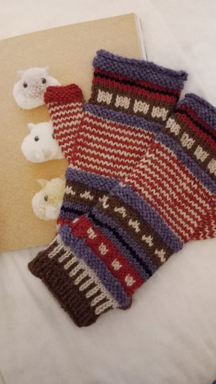 Colourful handknit wristwarmers 