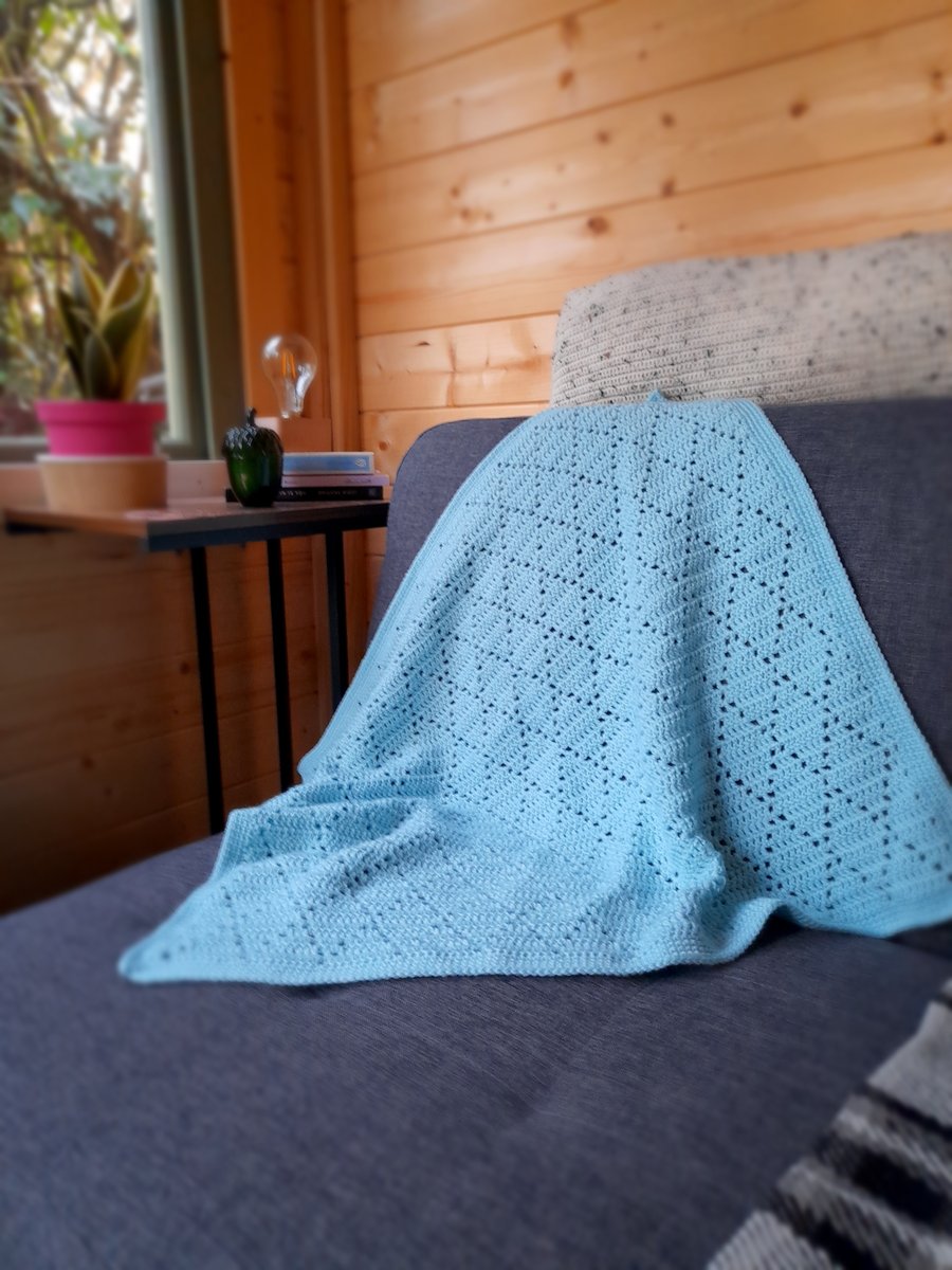 Diamond Baby Blanket - light blue